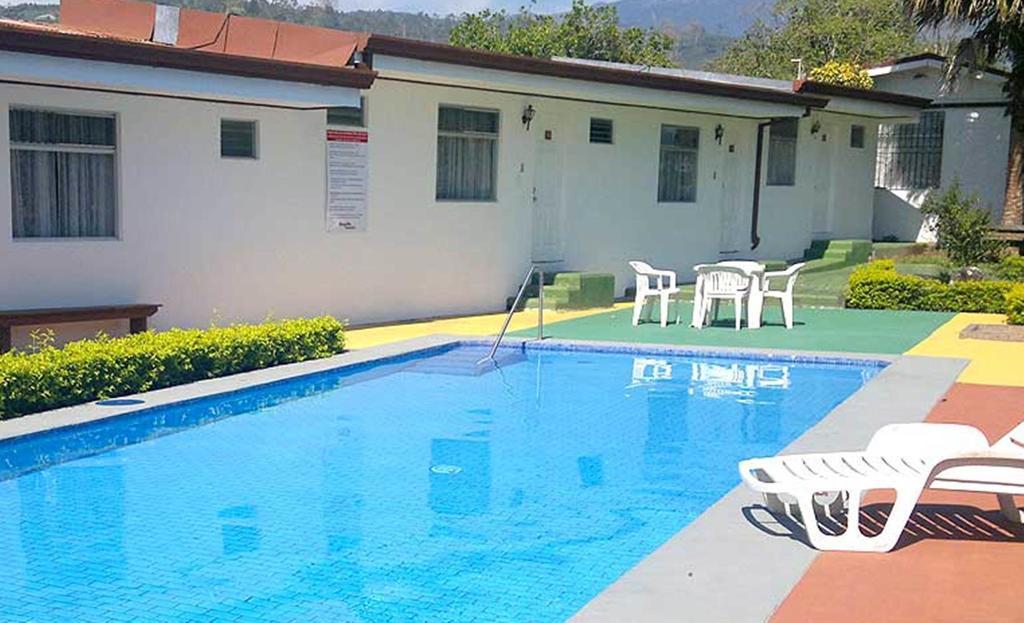 Hotel Wagelia Dominica 图里亚尔瓦 外观 照片